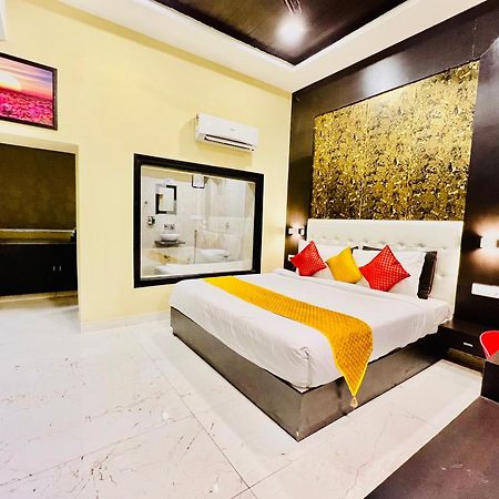 Hotel Grand Bhagwat, Udaipur Bagian luar foto