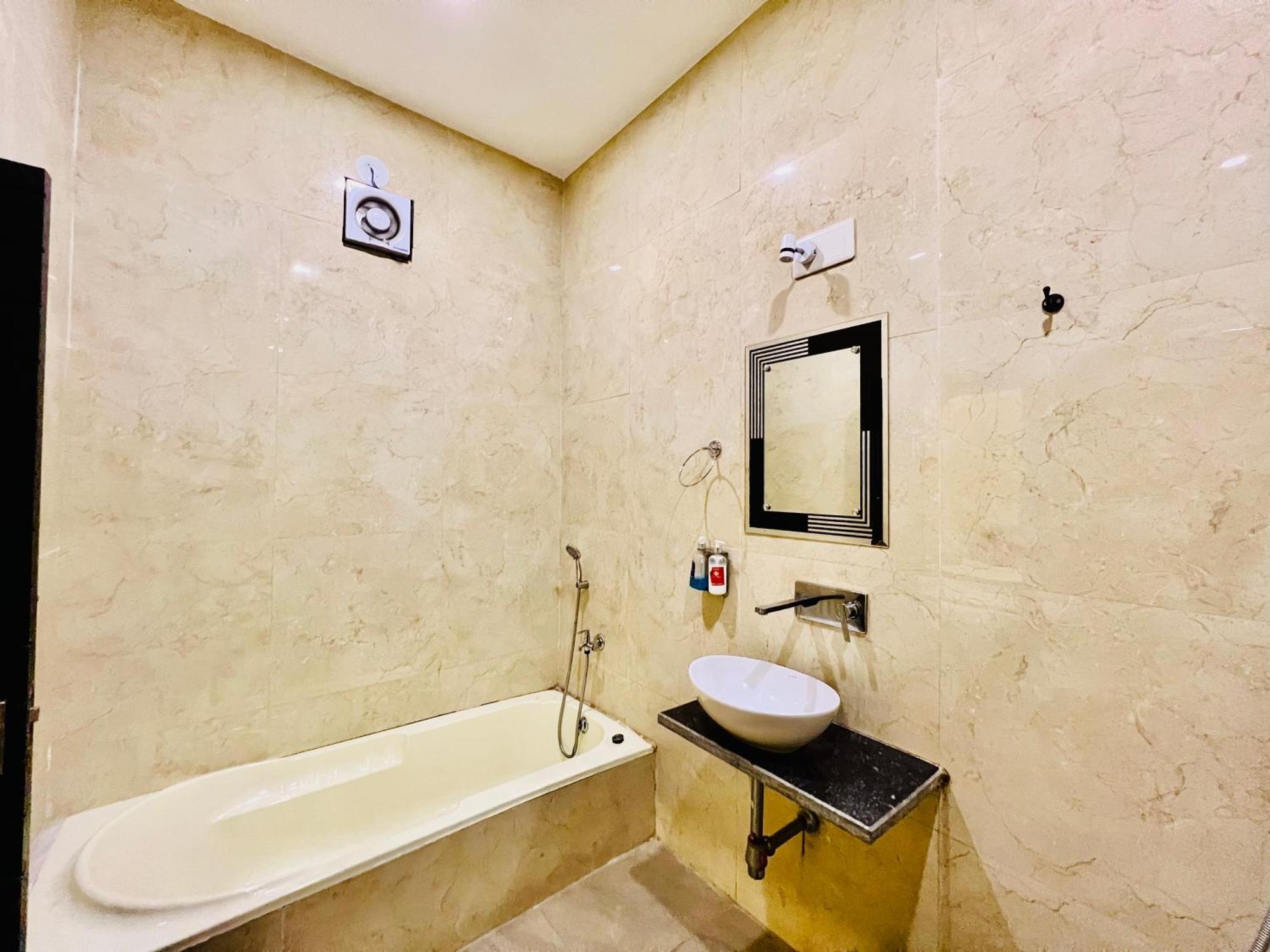 Hotel Grand Bhagwat, Udaipur Bagian luar foto