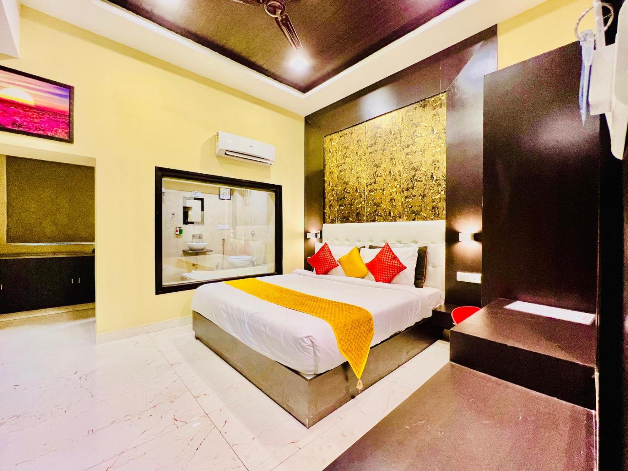Hotel Grand Bhagwat, Udaipur Bagian luar foto