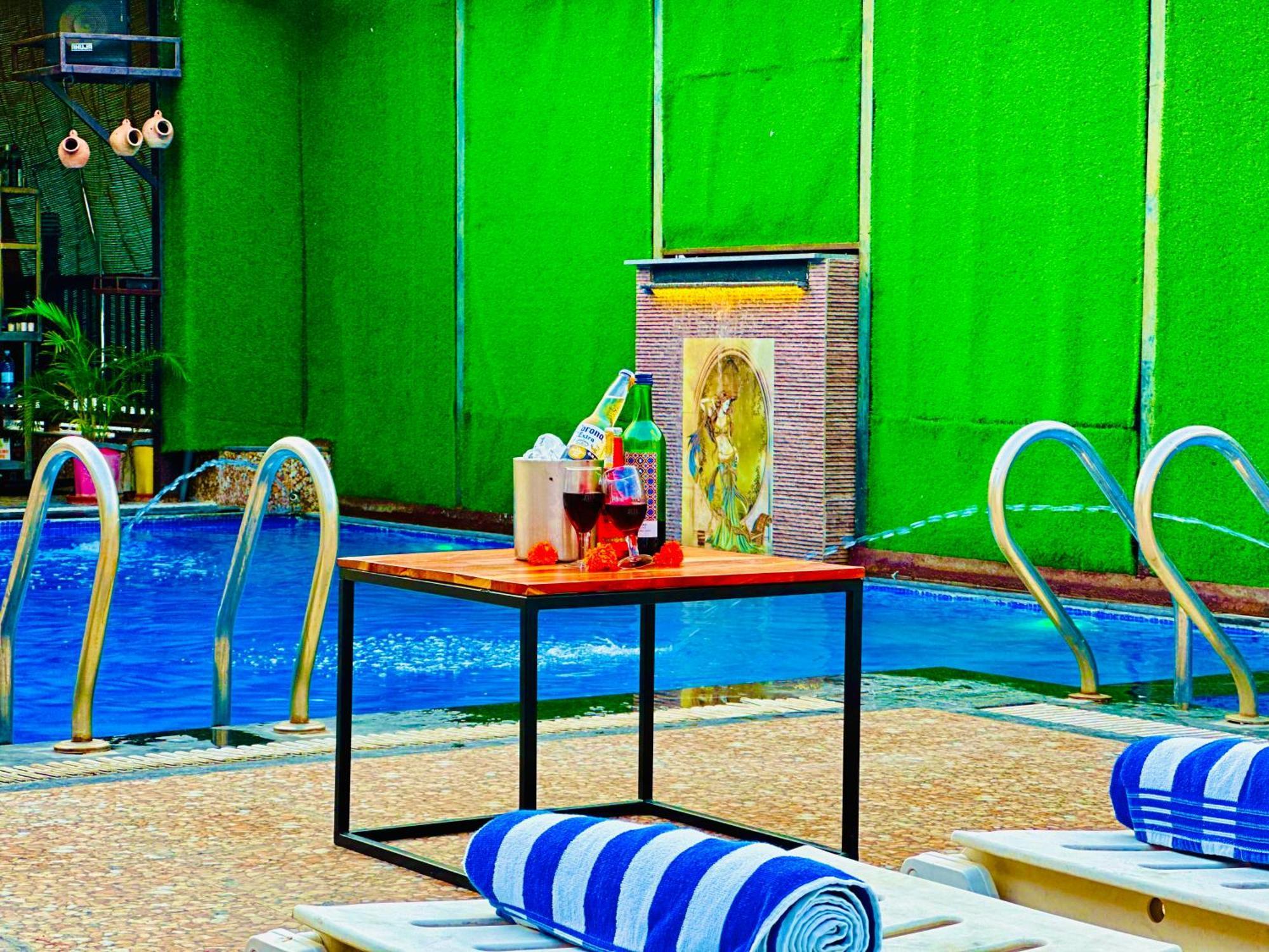 Hotel Grand Bhagwat, Udaipur Bagian luar foto