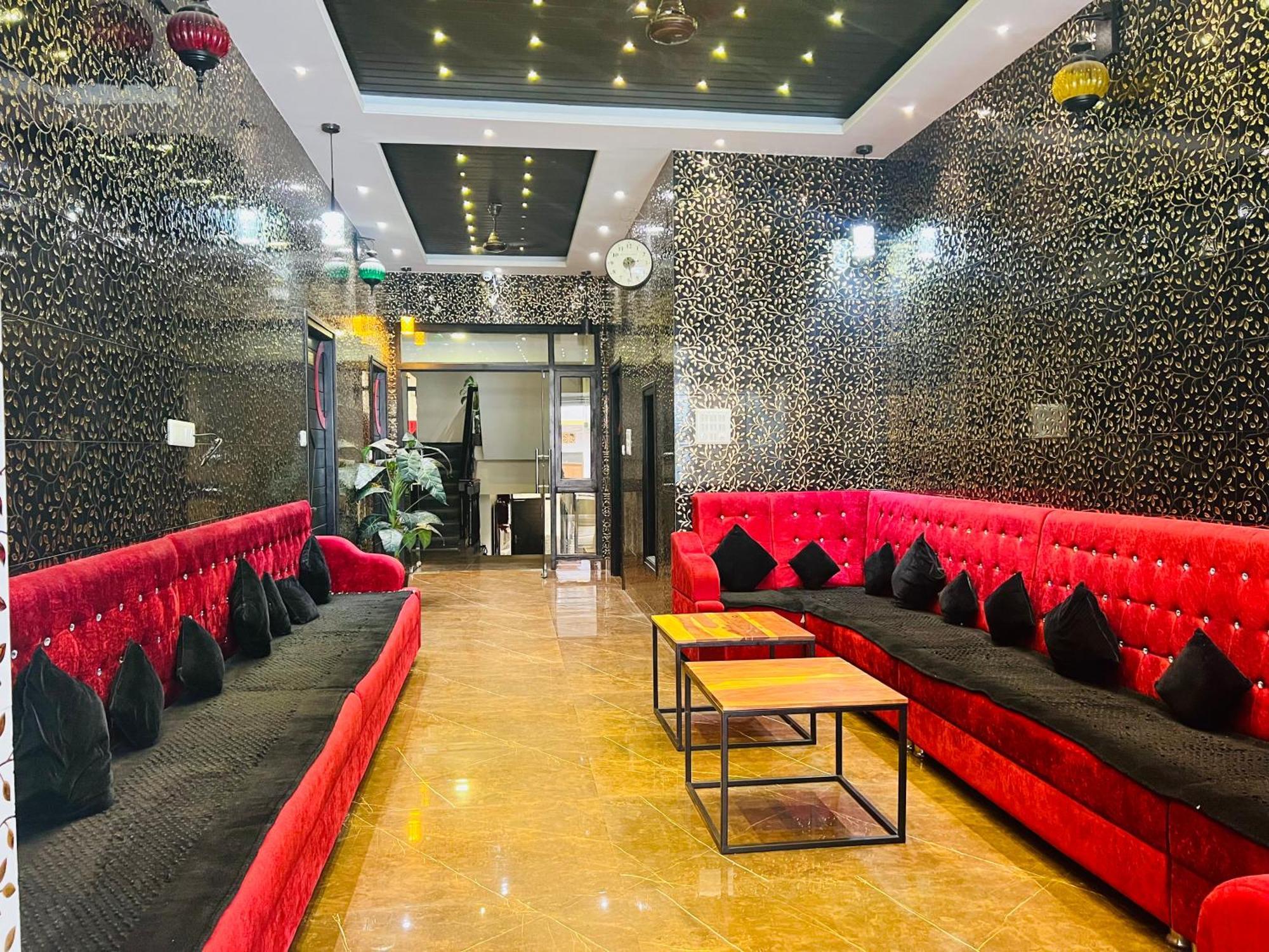 Hotel Grand Bhagwat, Udaipur Bagian luar foto