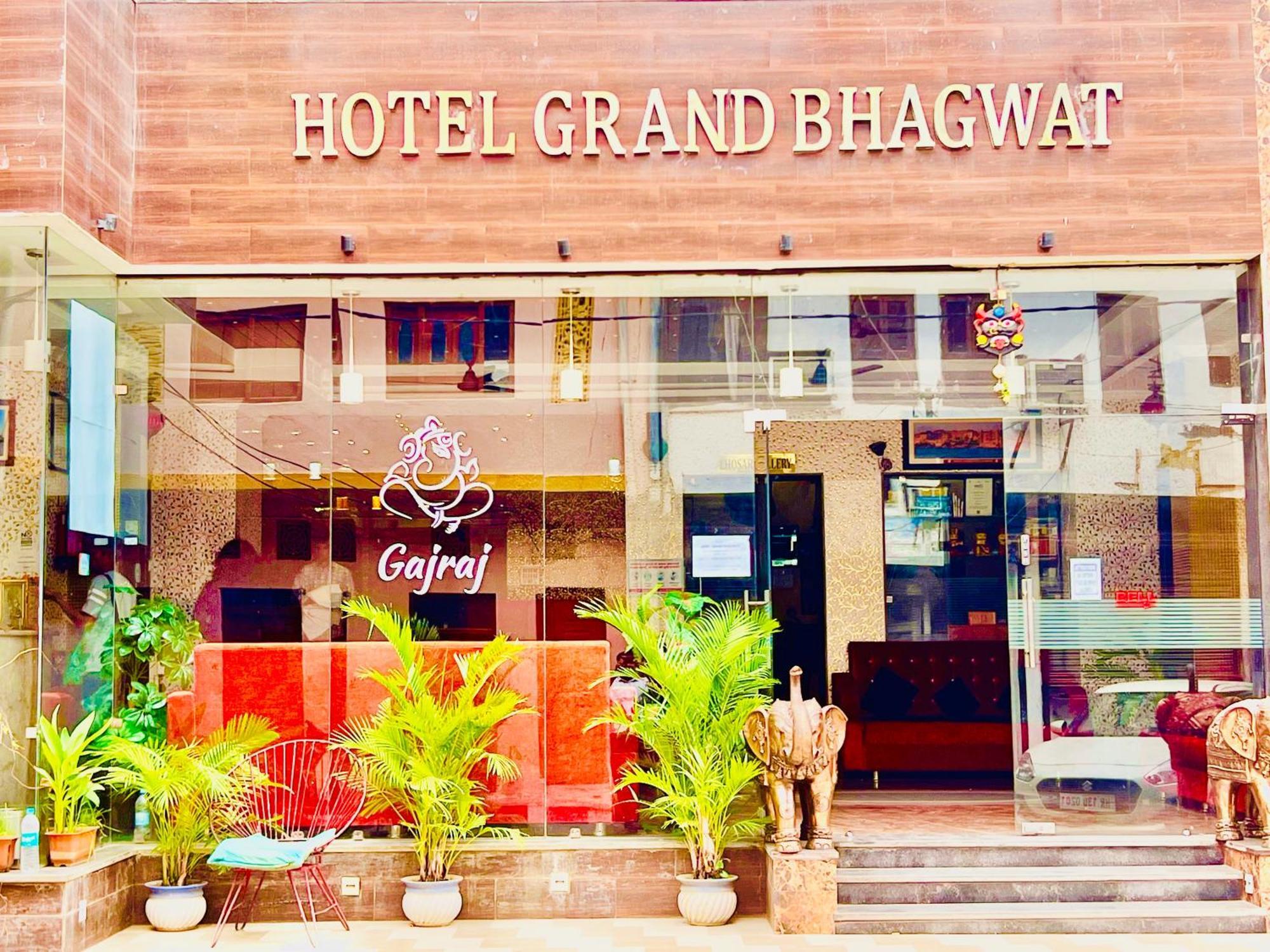 Hotel Grand Bhagwat, Udaipur Bagian luar foto