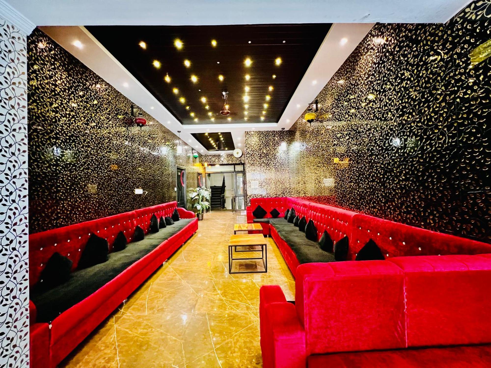 Hotel Grand Bhagwat, Udaipur Bagian luar foto